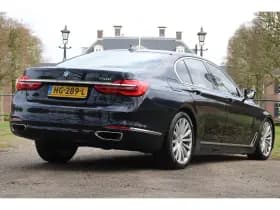 BMW 7-Serie thumbnail 3