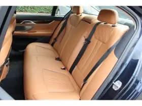 BMW 7-Serie thumbnail 39