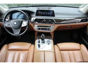 BMW 7-Serie thumbnail 8