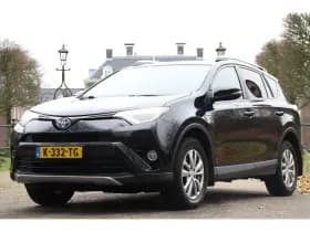Toyota RAV4 thumbnail 1