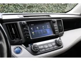 Toyota RAV4 thumbnail 18