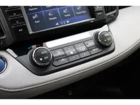 Toyota RAV4 thumbnail 21