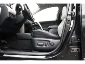 Toyota RAV4 thumbnail 8