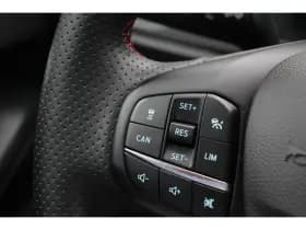 Ford Focus thumbnail 12
