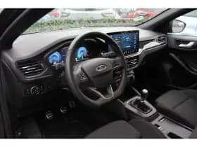 Ford Focus thumbnail 4