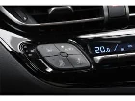 Toyota C-HR thumbnail 24