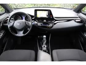 Toyota C-HR thumbnail 5