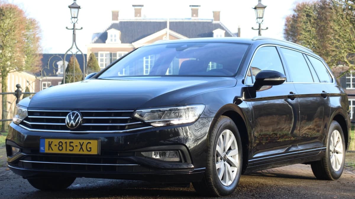 Volkswagen Passat — foto 1