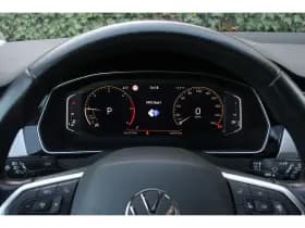 Volkswagen Passat thumbnail 12