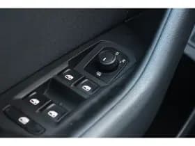 Volkswagen Passat thumbnail 14