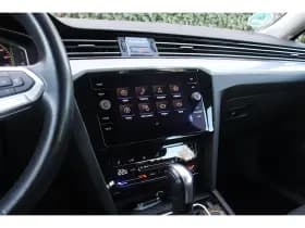 Volkswagen Passat thumbnail 16