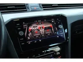 Volkswagen Passat thumbnail 22