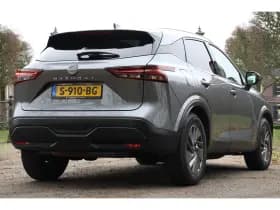 Nissan Qashqai thumbnail 3