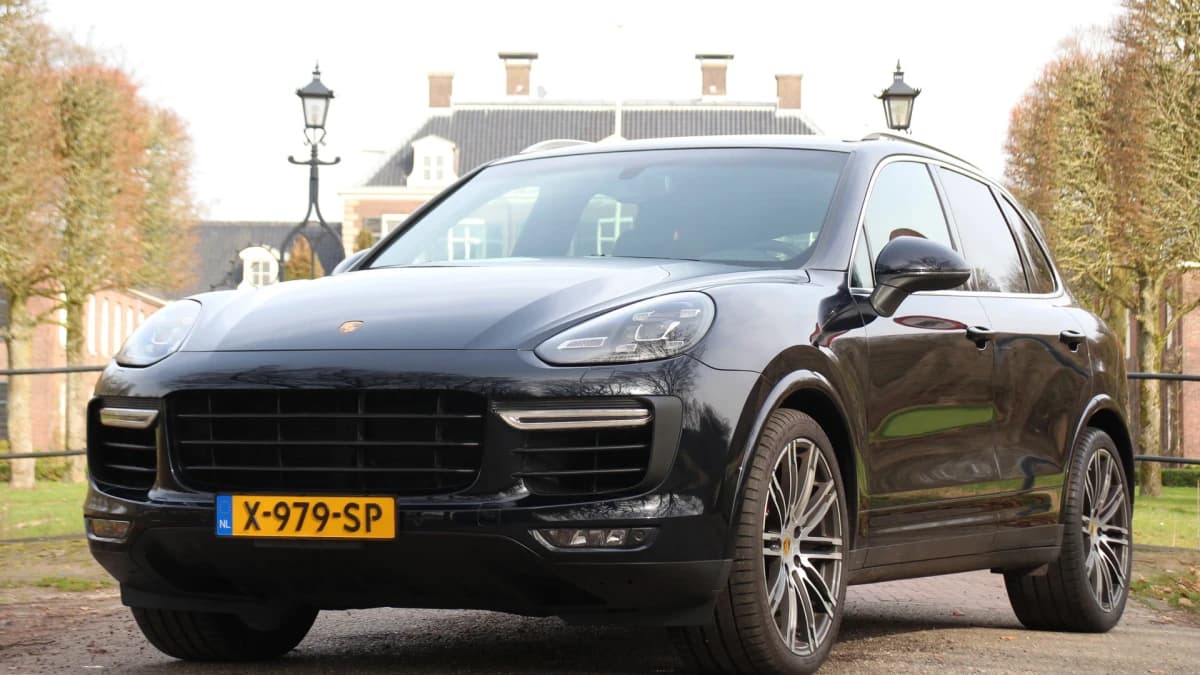 Porsche Cayenne — foto 1