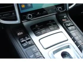 Porsche Cayenne thumbnail 24