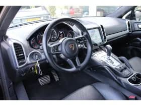 Porsche Cayenne thumbnail 4