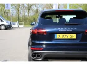 Porsche Cayenne thumbnail 37