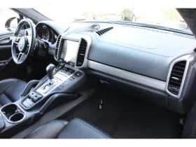 Porsche Cayenne thumbnail 6