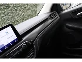 Ford Kuga thumbnail 28