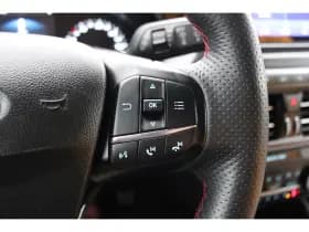 Ford Focus thumbnail 16