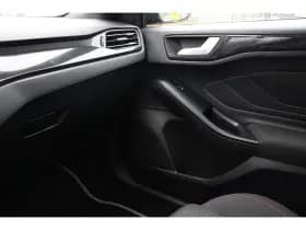 Ford Focus thumbnail 28