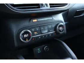 Ford Kuga thumbnail 24