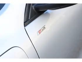 Ford Kuga thumbnail 35