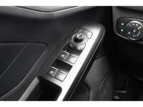 Ford Focus thumbnail 12
