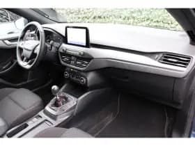 Ford Focus thumbnail 6