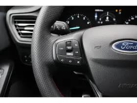 Ford Focus thumbnail 9