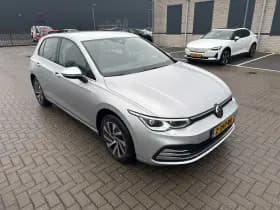 Volkswagen Golf thumbnail 3