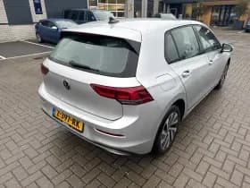 Volkswagen Golf thumbnail 4
