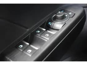 Ford Kuga thumbnail 24