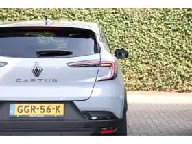 Renault Captur thumbnail 25
