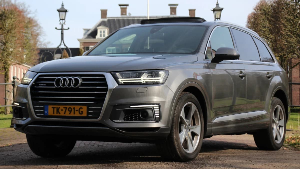 Audi Q7 — foto 1