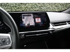 BMW iX1 thumbnail 18