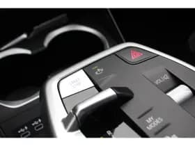 BMW iX1 thumbnail 25