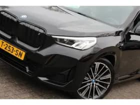 BMW iX1 thumbnail 39