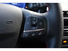 Ford Focus thumbnail 16