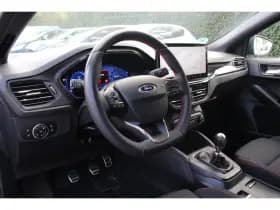 Ford Focus thumbnail 4