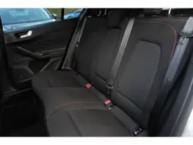 Ford Focus thumbnail 33