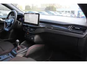 Ford Focus thumbnail 6