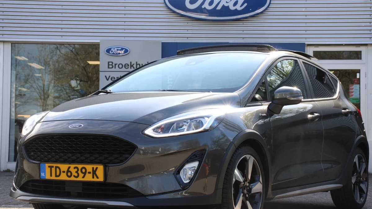 Ford Fiesta — foto 1
