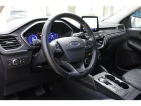 Ford Kuga thumbnail 4