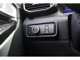 Ford Explorer thumbnail 17