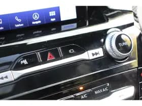 Ford Explorer thumbnail 26