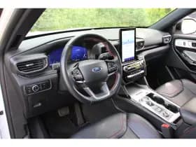 Ford Explorer thumbnail 4