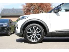 Ford Explorer thumbnail 43