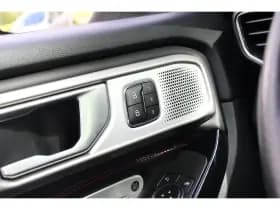 Ford Explorer thumbnail 9