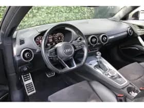 Audi TT thumbnail 4